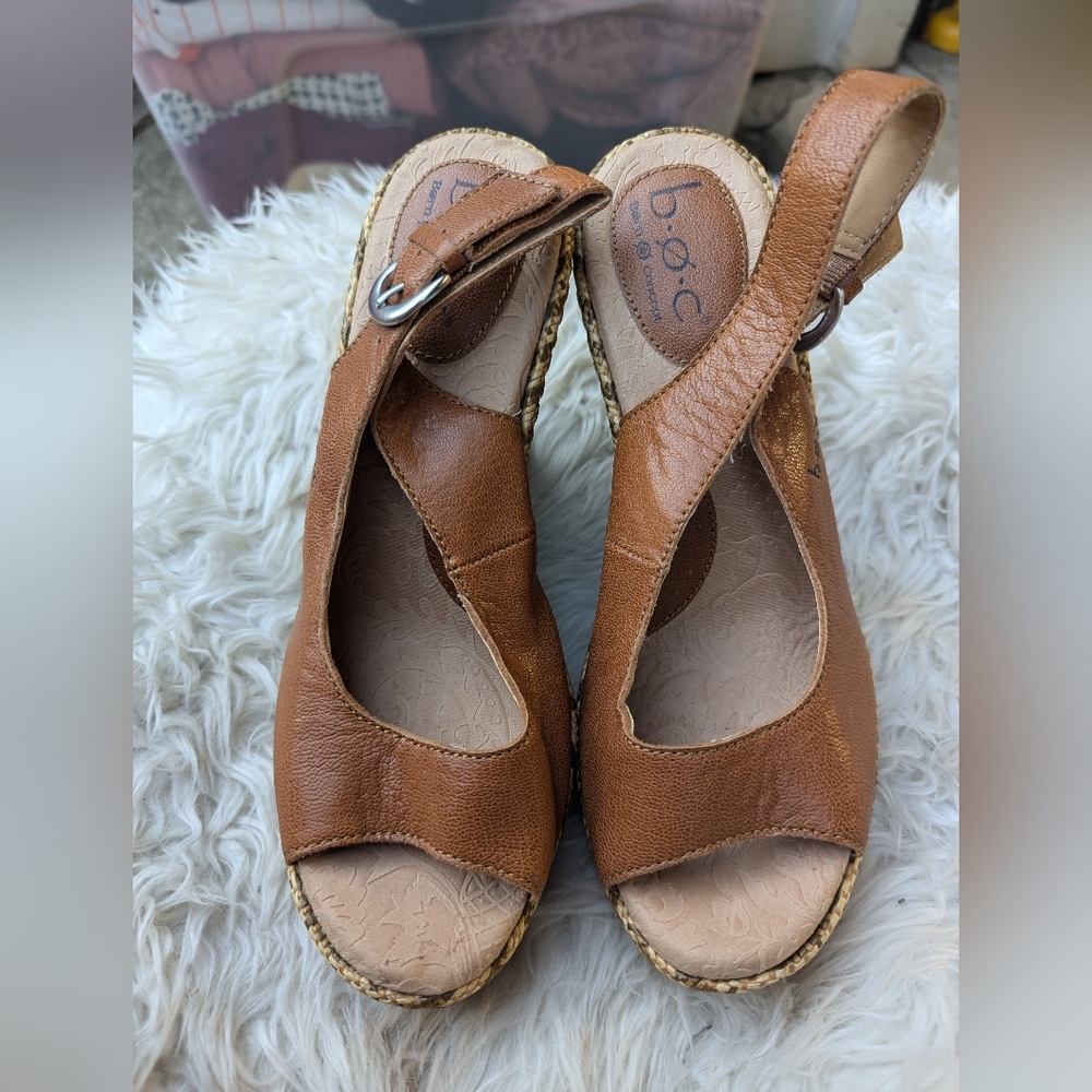 B.O.C Tan Leather Wedge Sandals Size 7/38